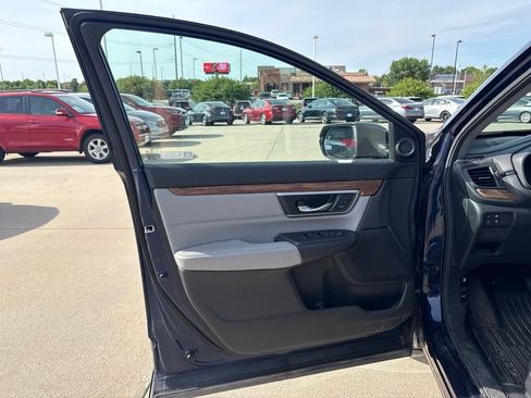 Used 2020 Honda CR-V Touring image 9