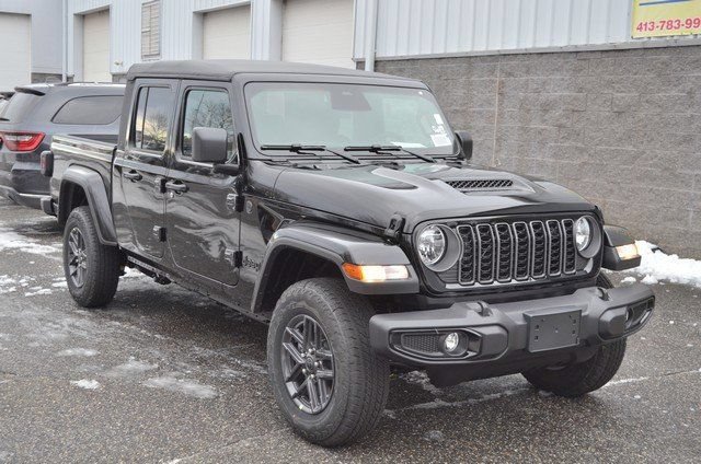 New 2026 Jeep Gladiator Sport AWD/4WD image 2