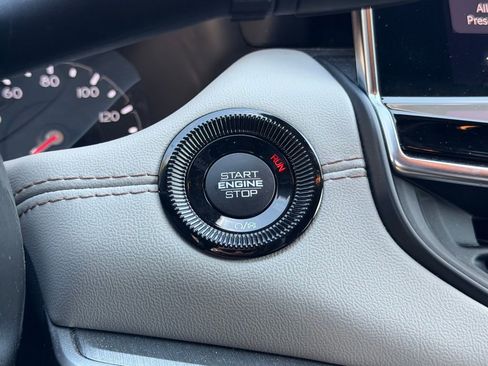 Certified 2025 Jeep Compass Limited AWD/4WD image 27