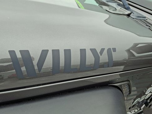 Used 2021 Jeep Wrangler Unlimited Sport image 29