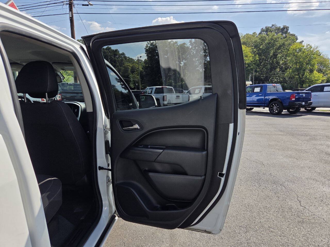Used 2020 Chevrolet Colorado LT w/ LT Convenience Package RWD image 18