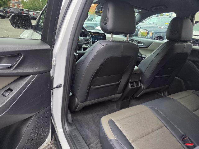 Used 2025 Chevrolet Equinox LT w/ Convenience Package II AWD/4WD image 18