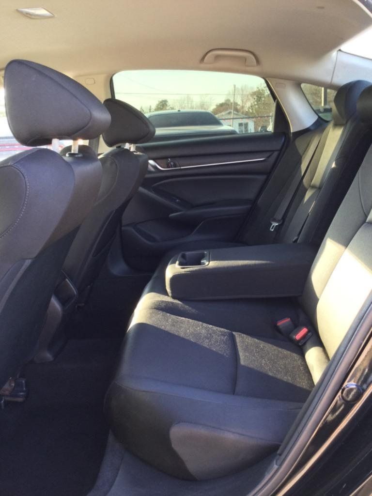Used 2018 Honda Accord LX image 5