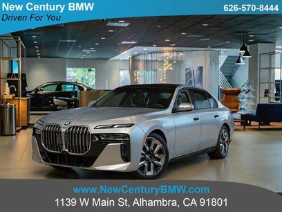 New 2025 BMW 740i w/ Premium Package