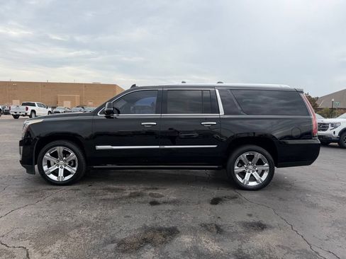 Used 2018 Cadillac Escalade ESV Platinum AWD/4WD image 12