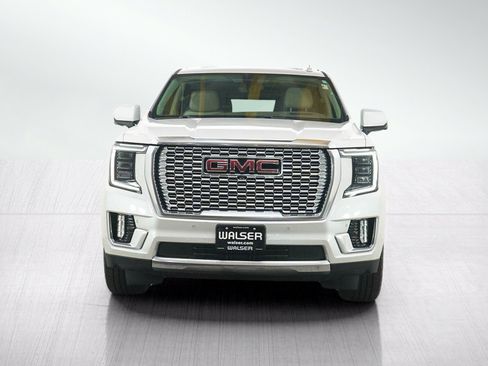 Used 2021 GMC Yukon Denali w/ Denali Ultimate Package AWD/4WD image 8