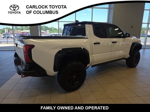 Used 2025 Toyota Tacoma TRD Pro AWD/4WD image 7