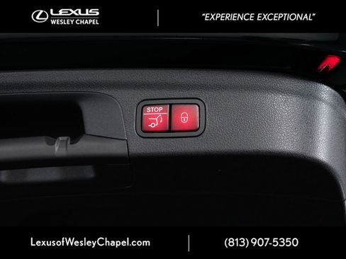 Used 2024 Mercedes-Benz GLE 350 4MATIC image 17