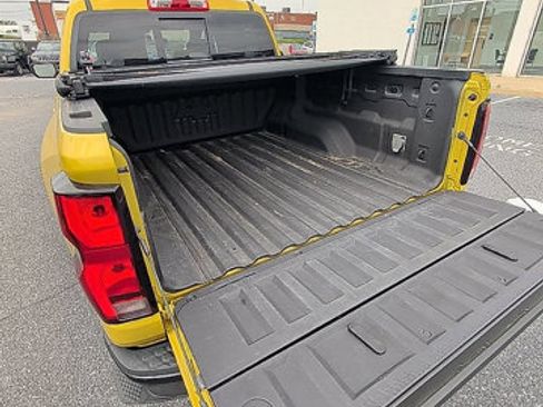 Used 2023 Chevrolet Colorado Z71 w/ Z71 Convenience Package 2 AWD/4WD image 13