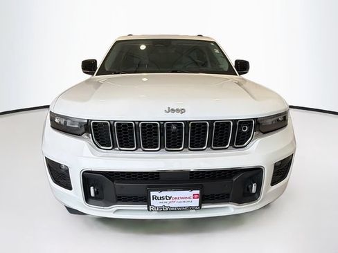 Used 2021 Jeep Grand Cherokee L Overland w/ Advanced Protech Group III AWD/4WD image 2