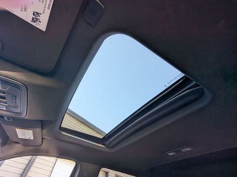 Used 2021 GMC Sierra 1500 AT4 w/ AT4 Premium Package image 24