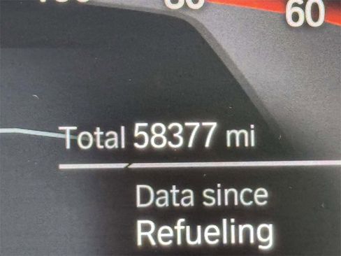 Used 2023 BMW X5 xDrive40i w/ Parking Assistance Package image 2