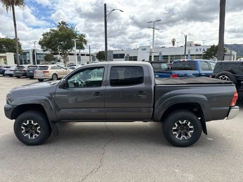 Used 2015 Toyota Tacoma PreRunner w/ SR5 Package RWD image 4