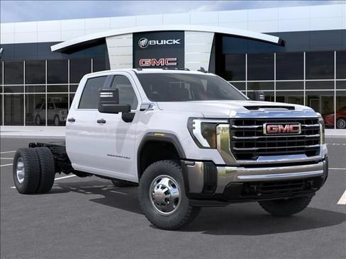 New 2026 GMC Sierra 3500 Pro w/ Convenience Package RWD image 7