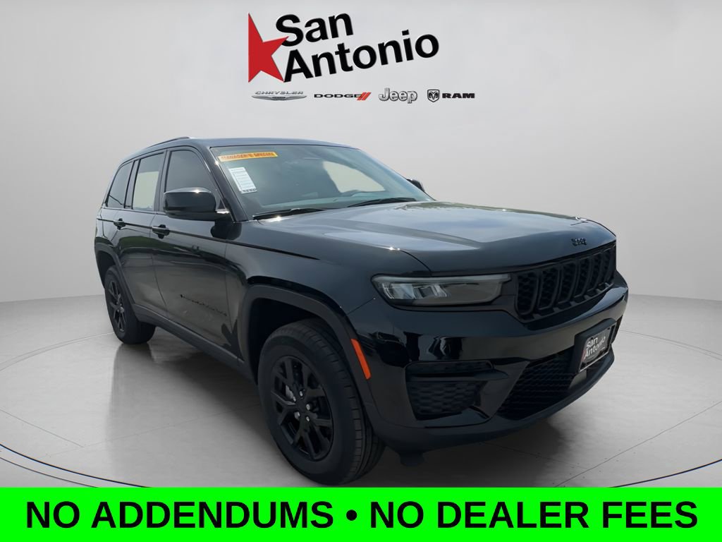 New 2025 Jeep Grand Cherokee Altitude RWD image 1