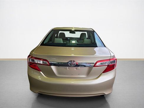 Used 2012 Toyota Camry XLE image 5