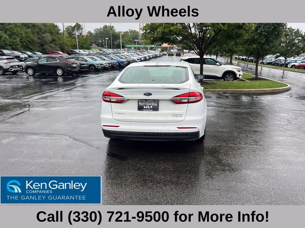 Used 2019 Ford Fusion Titanium FWD image 6