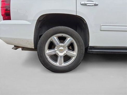 Used 2013 Chevrolet Tahoe LT w/ Texas Edition RWD image 9