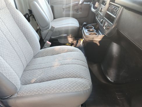 New 2025 Chevrolet Express 4500 w/ Power Convenience Package image 16