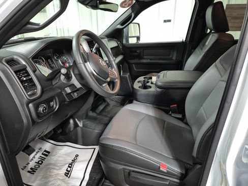 New 2025 RAM 2500 Tradesman w/ Chrome Appearance Group image 23