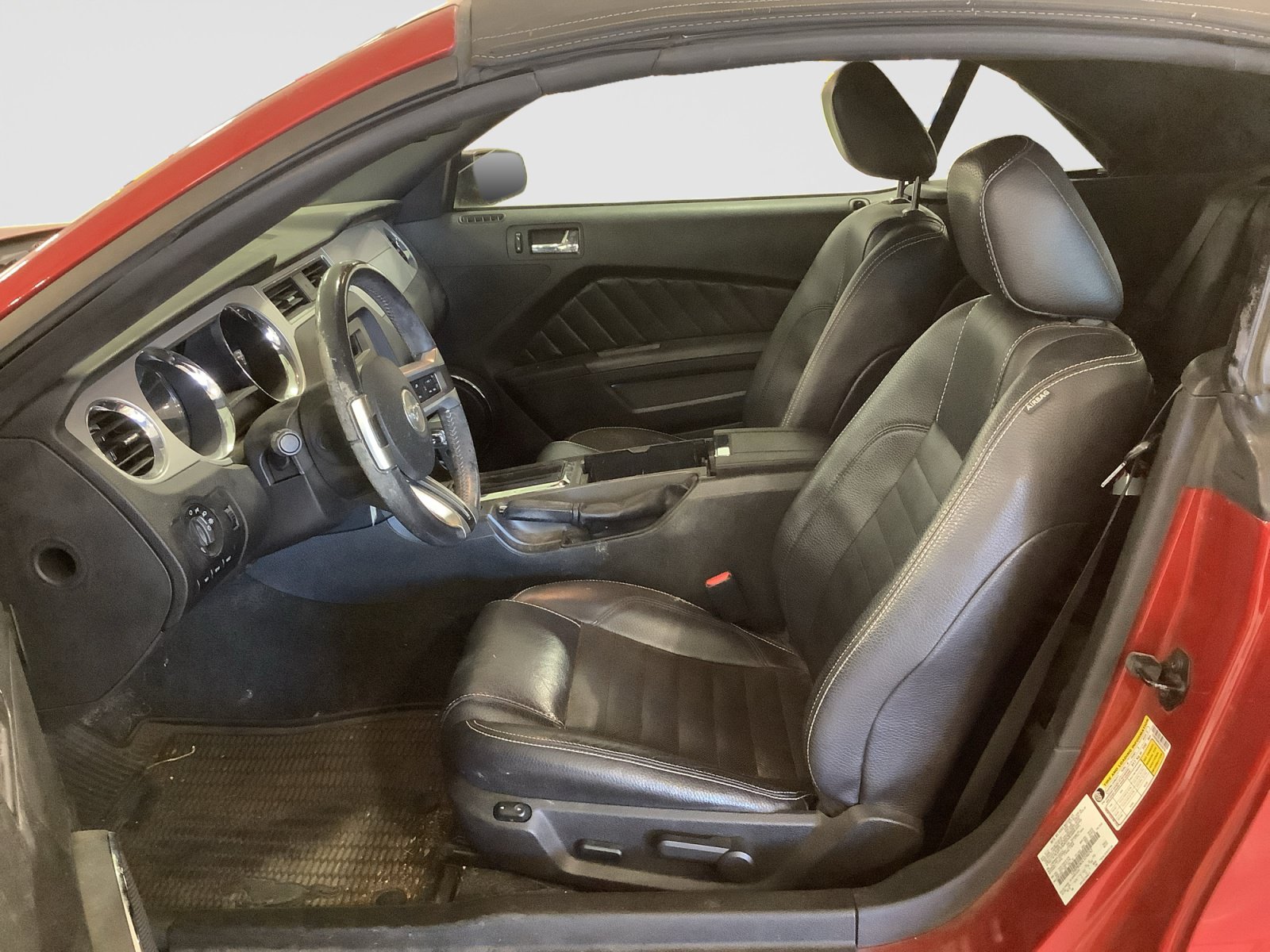 Used 2012 Ford Mustang Premium RWD image 9