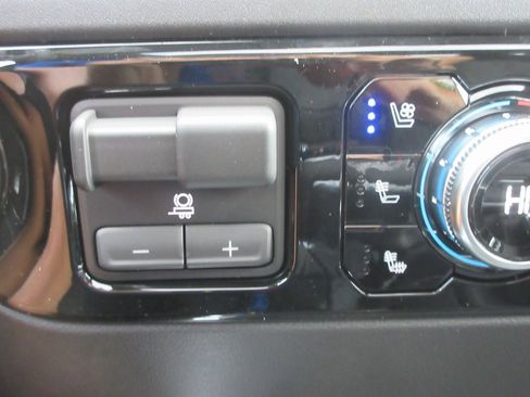 New 2026 GMC Sierra 1500 SLT w/ SLT Premium Plus Package image 22