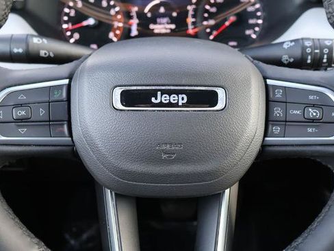 Used 2025 Jeep Compass Limited AWD/4WD image 24