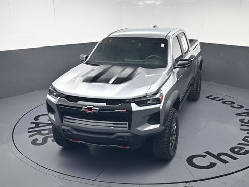 Certified 2024 Chevrolet Colorado ZR2 w/ Technology Package image 30