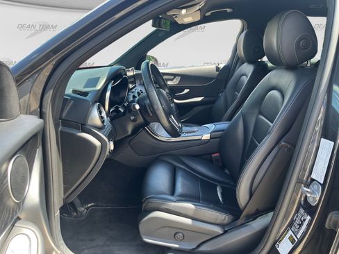 Used 2020 Mercedes-Benz GLC 300 4MATIC image 9