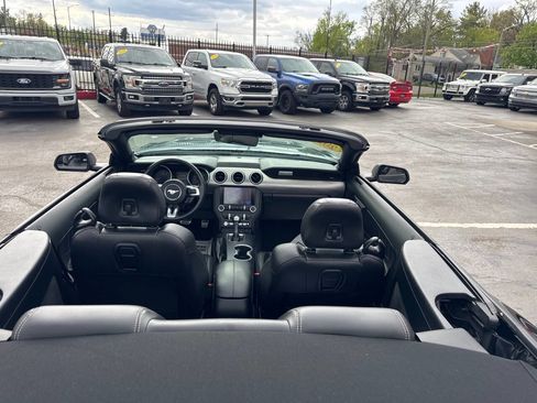Used 2022 Ford Mustang Premium RWD image 10