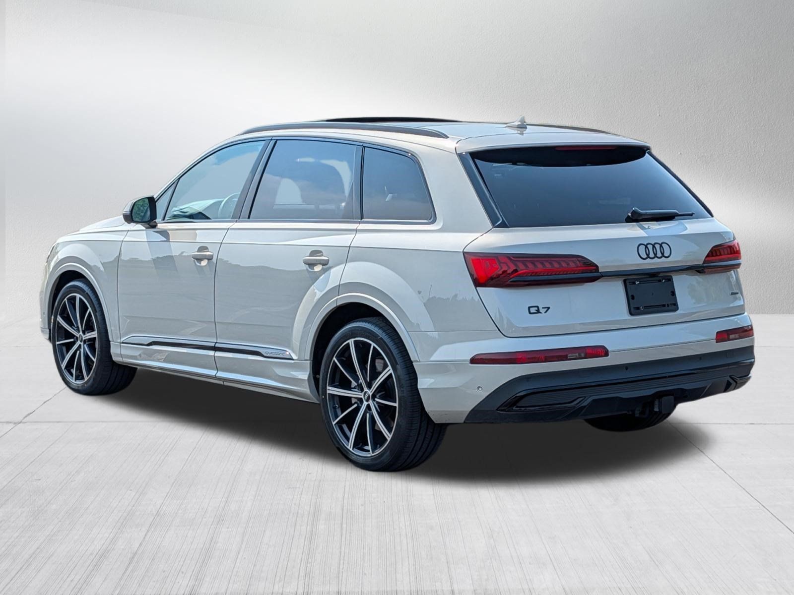 Used 2023 Audi Q7 3.0T Prestige w/ Prestige Package AWD/4WD image 5