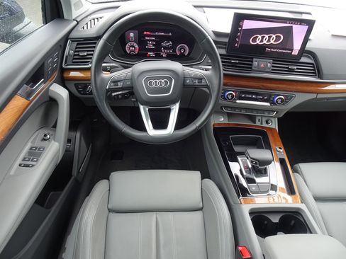 Certified 2023 Audi Q5 2.0T Premium Plus w/ Premium Plus Package AWD/4WD image 11