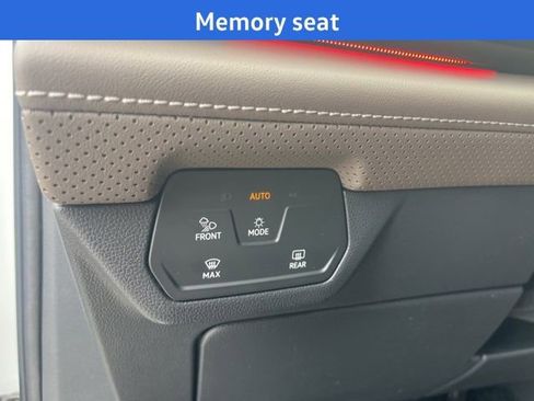 New 2026 Volkswagen Atlas SEL image 9