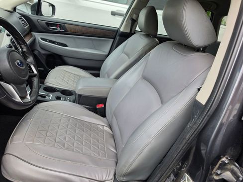 Used 2018 Subaru Outback 2.5i Limited AWD/4WD image 6