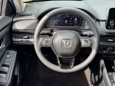 Certified 2023 Honda Accord EX image 13