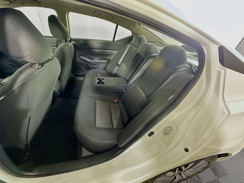 Used 2025 Nissan Altima 2.5 SV image 26