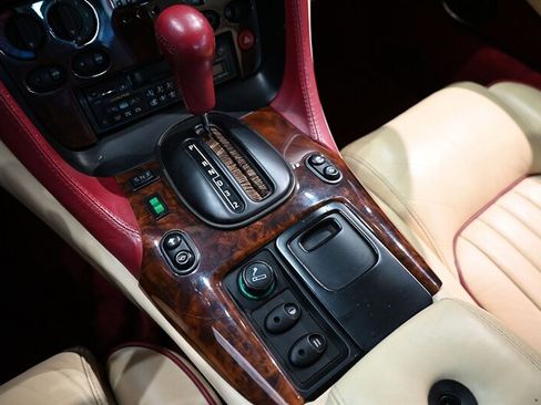 Used 1997 Aston Martin DB7 Volante image 35