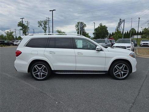 Used 2019 Mercedes-Benz GLS 550 4MATIC image 2