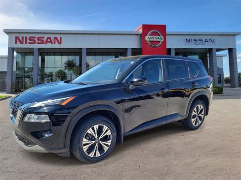 Certified 2022 Nissan Rogue SV image 9