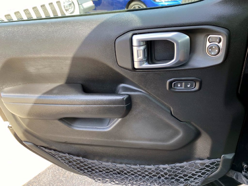 Used 2022 Jeep Wrangler Unlimited Sport AWD/4WD image 21