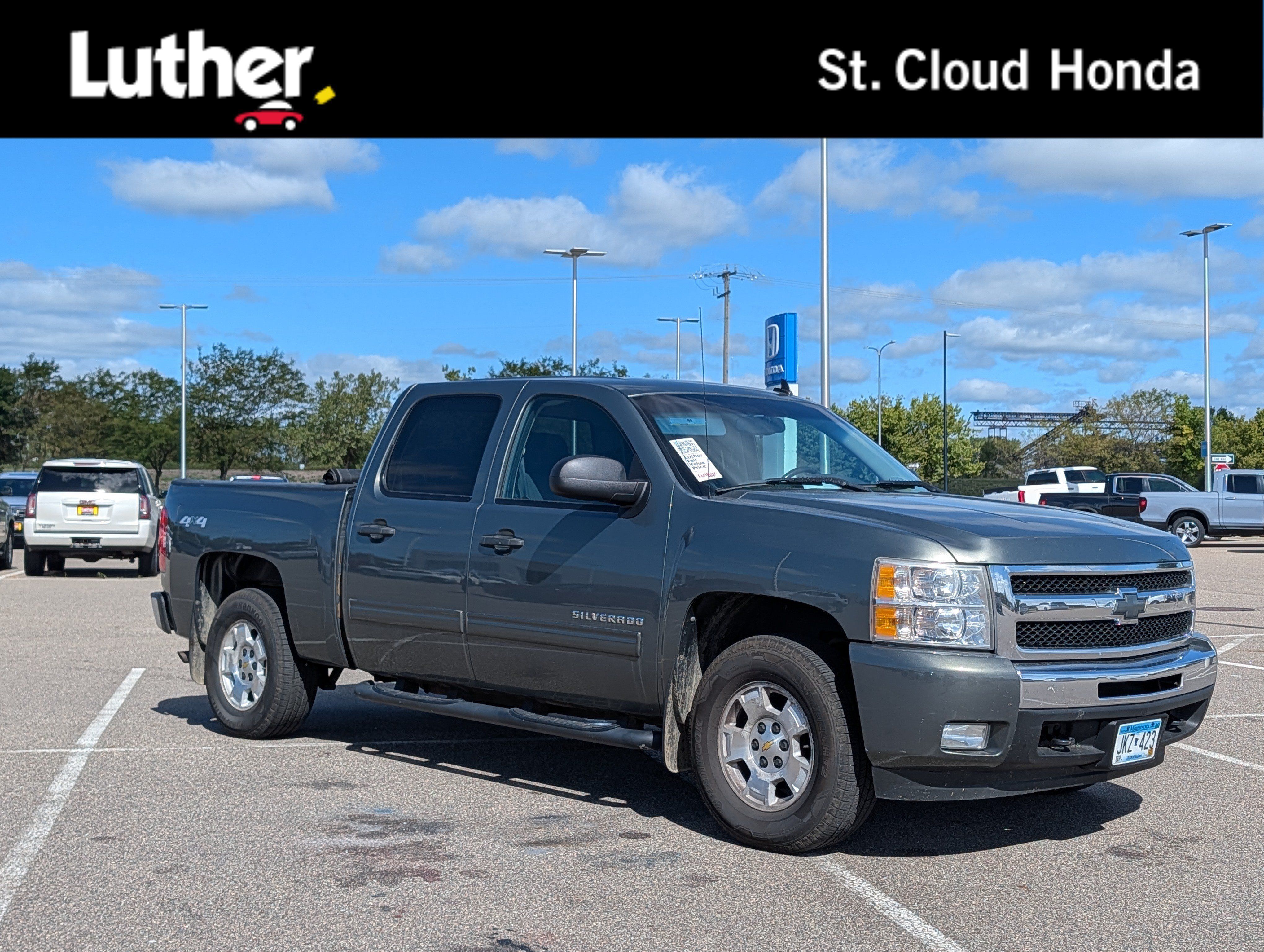 Used 2011 Chevrolet Silverado 1500 LT w/ All-Star Edition AWD/4WD image 1