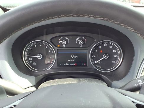 Used 2024 Buick Enclave Essence w/ Experience Buick Package image 21