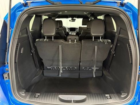 New 2026 Chrysler Pacifica Select w/ S Appearance Package image 24