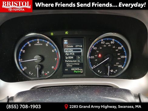 Used 2016 Toyota RAV4 Limited image 28