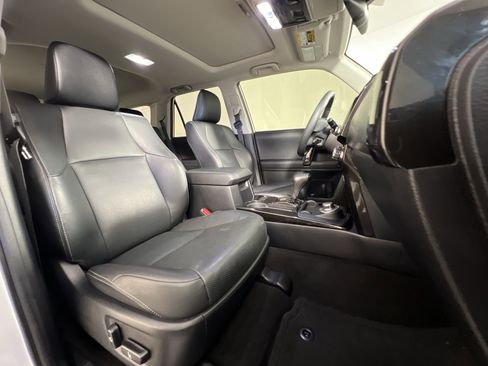 Used 2020 Toyota 4Runner Nightshade image 34