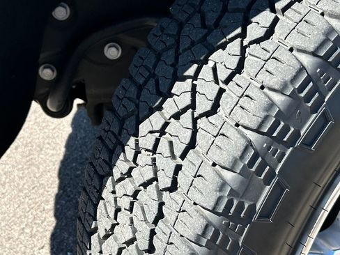 Used 2023 GMC Sierra 2500 Denali w/ Denali Ultimate Package image 24