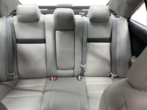 Used 2013 Toyota Camry XLE FWD image 26