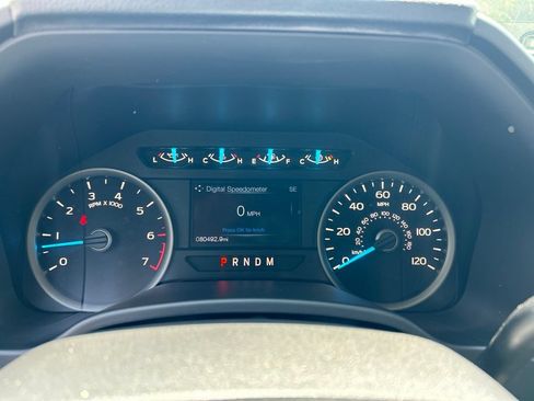 Used 2018 Ford F150 XLT w/ Equipment Group 302A Luxury AWD/4WD image 17