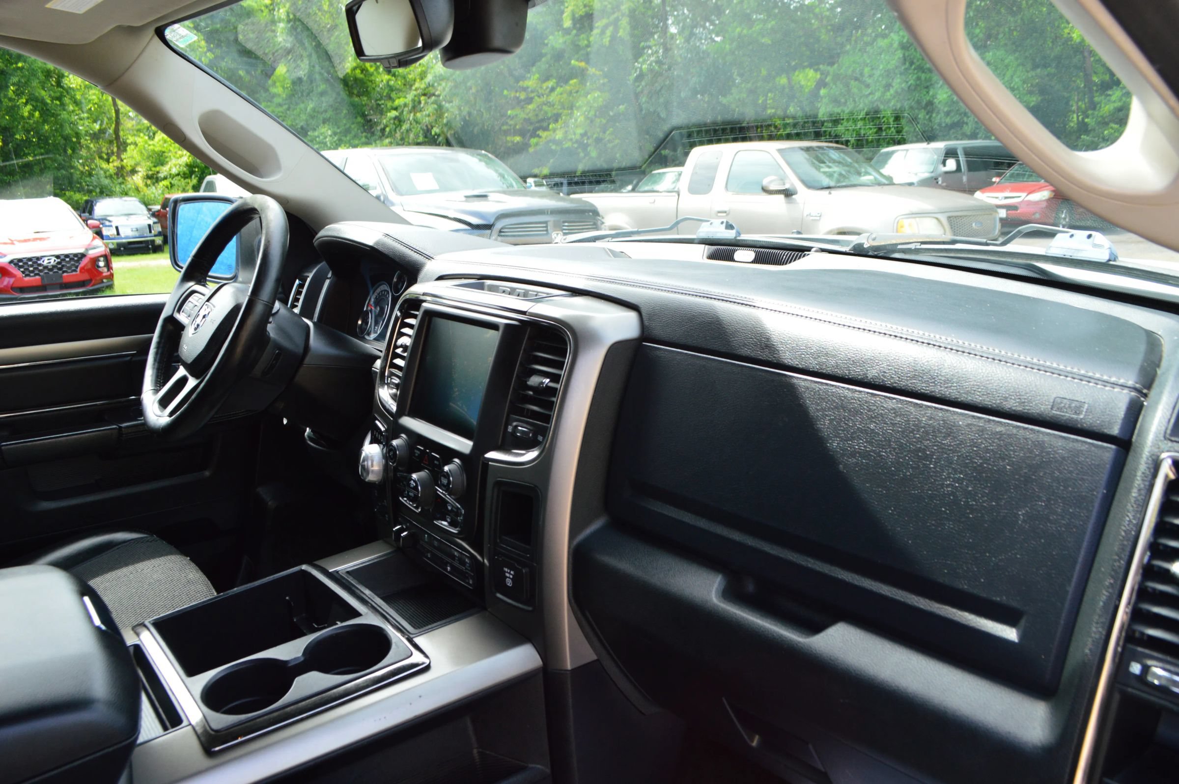 Used 2014 RAM 1500 Sport w/ Convenience Group AWD/4WD image 23