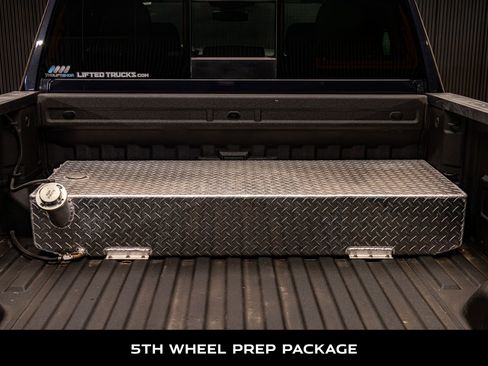 Used 2024 Chevrolet Silverado 3500 LTZ w/ LTZ Plus Package AWD/4WD image 9
